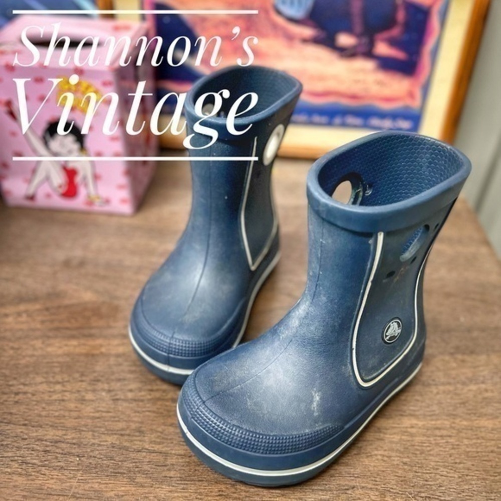 Crocs kids sz 8 boots